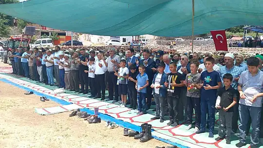 Develi'nin Çomaklı köyünde yağmur duası yapıldı