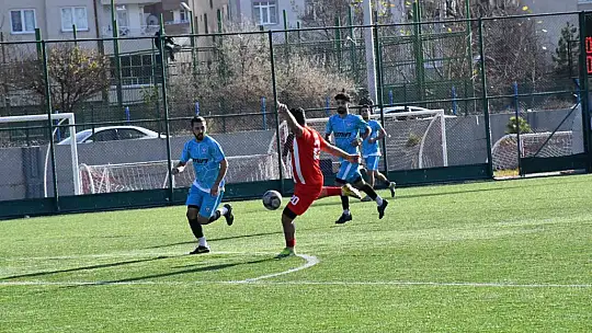 Döğergücü FK 3 puanı 5 golle aldı