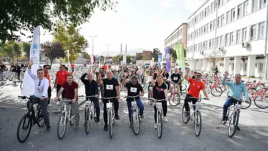 Doktorlar, büyükşehir ile 'sağlık' için pedalladı