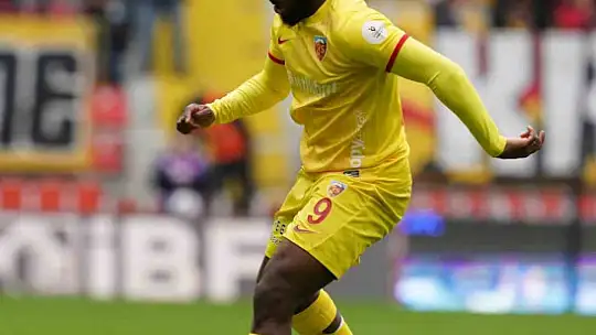Duckens Nazon'dan 2 gol