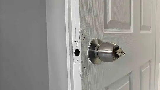 Düğün gecesi şüpheli şekilde ölen uzman çavuşun eşinin yargılanmasına başlandı