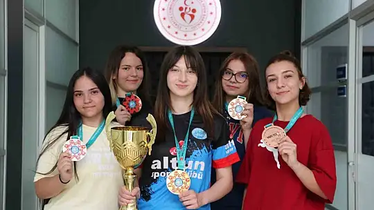 Dünya Kupası'ndan Kayseri'ye madalya yağmuru