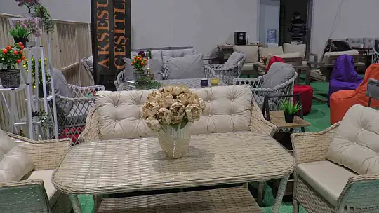 Dünyanın 'en modern' mobilya fuarı KUMSmall'da kapılarını açtı