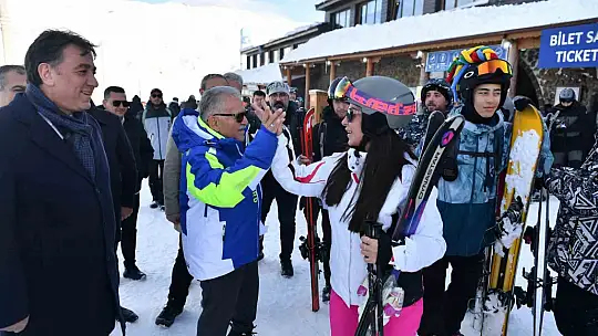 Dünyanın dört bir yanından gelen misafirlerden Erciyes'e övgü