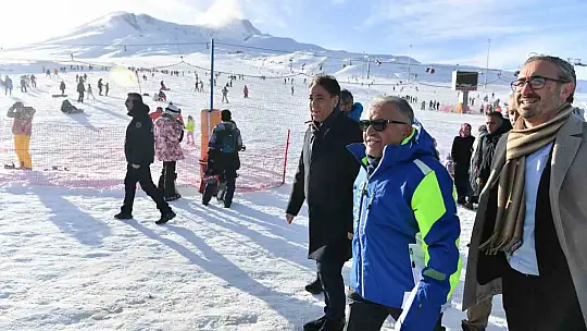 Dünyanın dört bir yanından gelen misafirlerden Erciyes'e övgü