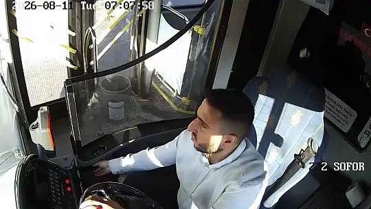 Duyarlı şoför, fenalaşan yolcuyu hastaneye yetiştirdi