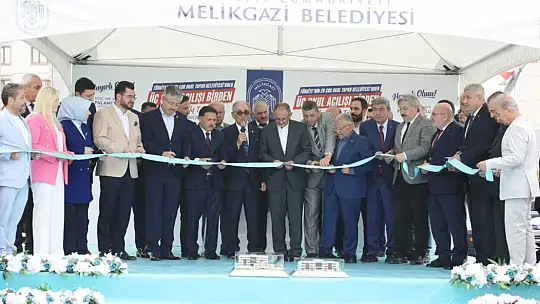 Eğitimde rekor kıran Melikgazi Belediyesi, 3 okulu daha hizmete açtı