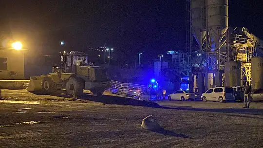 Ekmek kapısı, canını aldı... Çimento kamyonunun kapağının çarptığı şoför yaşamını yitirdi