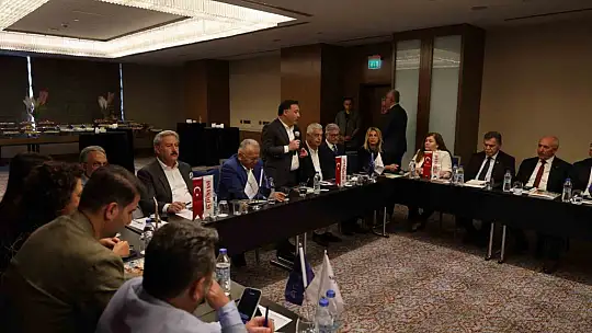 Ekonomiye Yön Verenler Zirvesi Kayseri'de yoğun katılımla gerçekleştirildi