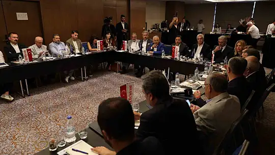 Ekonomiye Yön Verenler Zirvesi Kayseri'de yoğun katılımla gerçekleştirildi