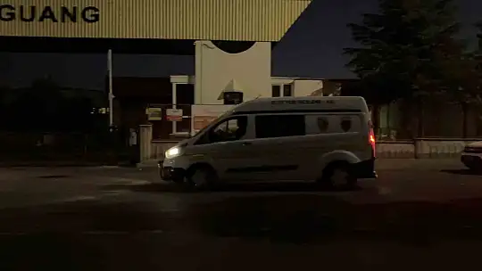 Elini iplik makinasına kaptıran işçinin 5 parmağı koptu