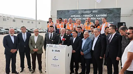 Elitaş: 'İnşallah 2 buçuk sene sonra Kayseri-Ankara hızlı trenine kavuşmuş olacağız'