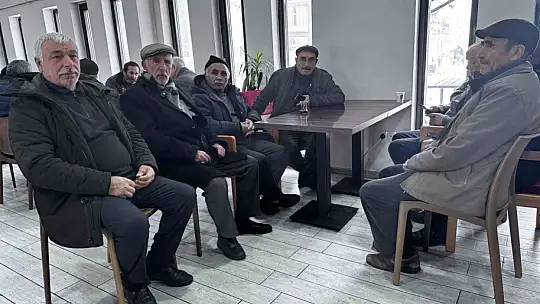 Emekli Kafeteryası takdir topluyor