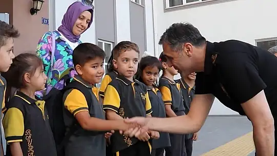 Emniyet müdüründen şehit polise vefa: Şehidin oğlunu okuldan alıp evine bıraktı