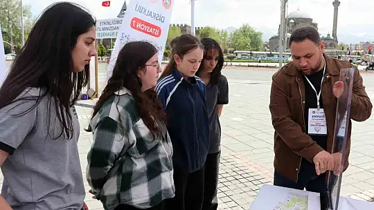 Engellilerin yaşadığı zorlukları empati kurarak öğrendiler