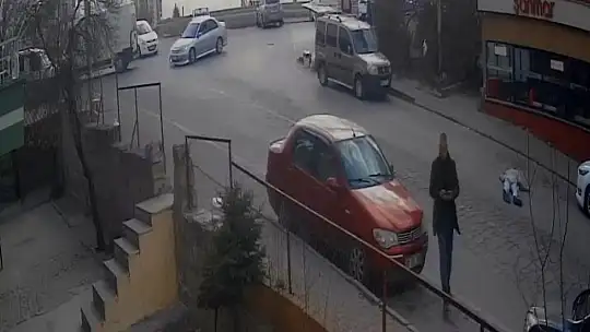 Eniştesine kurşun yağdırıp, üzerinden otomobille geçen sanığın cezası düştü
