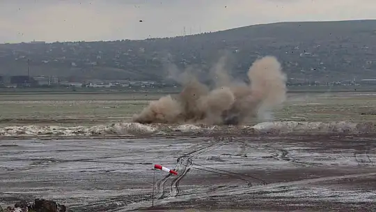 Erciyes-2025 Tatbikatı seçkin gözlemci gününde hünerlerini sergiledi