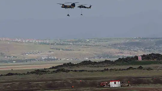 Erciyes-2025 Tatbikatı seçkin gözlemci gününde hünerlerini sergiledi