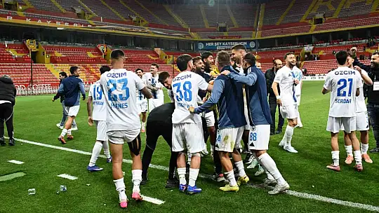 Erciyes 38 FK 2. tura yükseldi: Erciyes 38 FK: 2-Mazıdağı Fosfatspor: 0