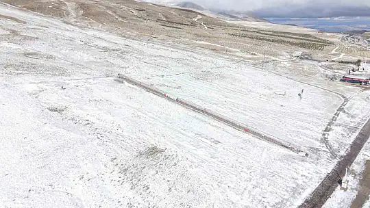 Erciyes beyaza büründü