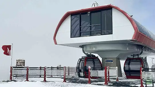 Erciyes beyaza büründü