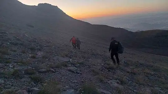 Erciyes Dağı'nda mahsur kalan yabancı uyruklu kişi kurtarıldı