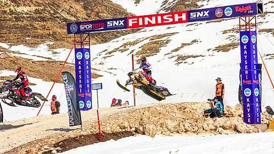 Erciyes, Dünya Kar Motosikleti Şampiyonası'na ev sahipliği yaptı