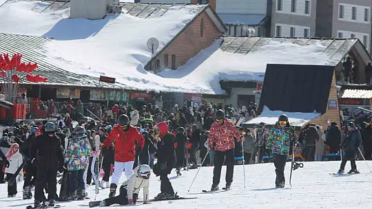 Erciyes'e sömestir bereketi: 1.4 milyon turist ziyaret etti