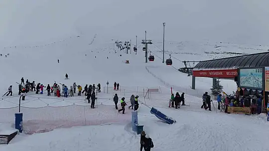 Erciyes'e ziyaretçi akını