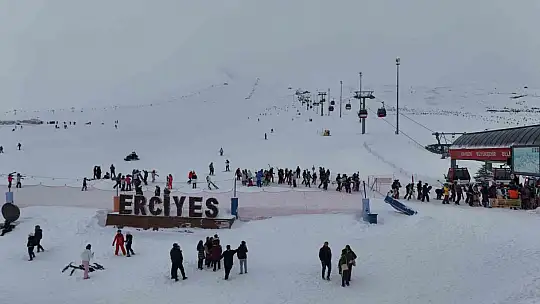 Erciyes'e ziyaretçi akını