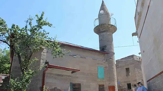 Erciyes'in eteklerindeki köyde Türk dünyasını tanıtıyorlar