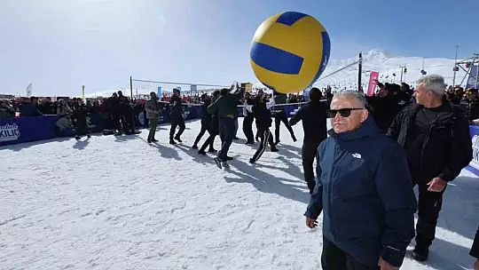 Erciyes Kış Spor Festivali'ne binlerce katılım