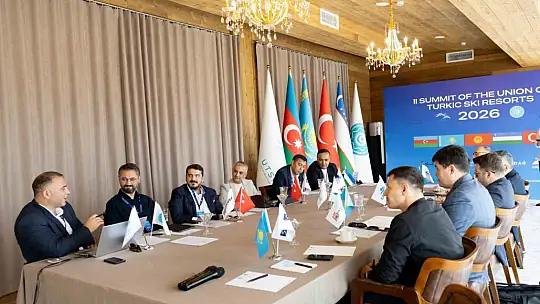 Erciyes, Özbekistan'daki Türk Kayak Zirvesi'nde yerini aldı: 2027'de zirve Erciyes'te