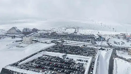 Erciyes sömestirin ilk hafta sonunda 250 bin kişiyi ağırladı