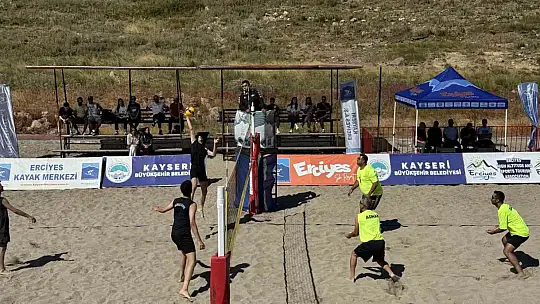 Erciyes'te 'En Havalı Voleybol Turnuvası'nda ilk düdük çaldı