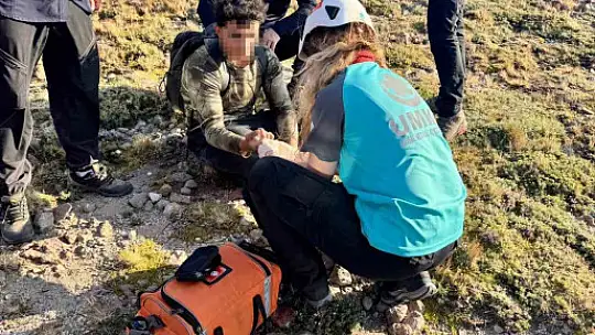 Erciyes'te 3 bin 350 metre yükseklikte mahsur kalan dağcı kurtarıldı