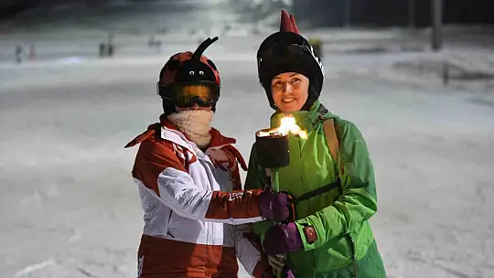 Erciyes'te gece kayağı başladı