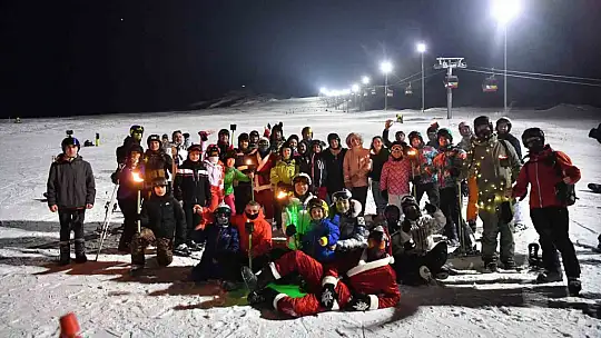 Erciyes'te gece kayağı başladı