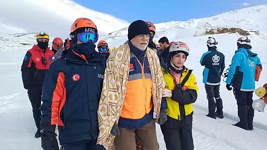 Erciyes'te gerçeği aratmayan çığ tatbikatı