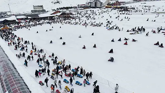 Erciyes'te hafta sonu yoğunluğu