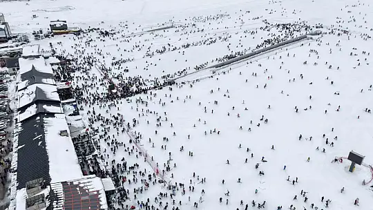 Erciyes'te hafta sonu yoğunluğu