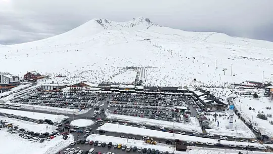 Erciyes'te hafta sonu yoğunluğu