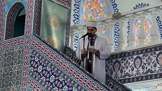 Erciyes'te iki hutbe birden