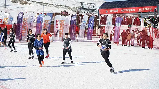 Erciyes'te Kar Ragbi Türkiye Şampiyonası heyecanı başladı