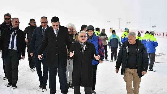 Erciyes'te kar uluslararası sanata dönüşecek
