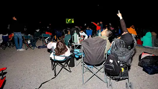 Erciyes'te Perseid Meteor Yağmuru görsel şölen oluşturdu