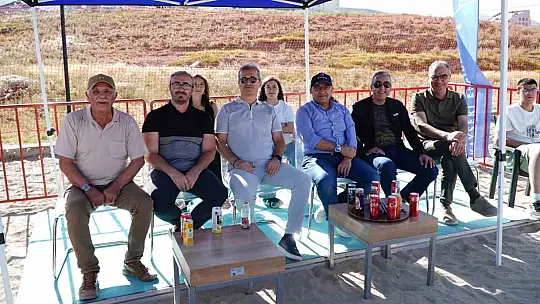 Erciyes'te plaj voleybol turnuvası tamamlandı
