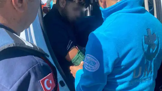 Erciyes'te rahatsızlanarak mahsur kalan 3 kişi kurtarıldı
