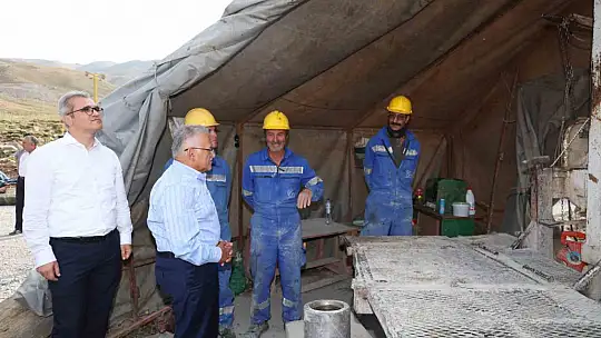 Erciyes'te sıcak su sondaj çalışmaları aralıksız sürüyor
