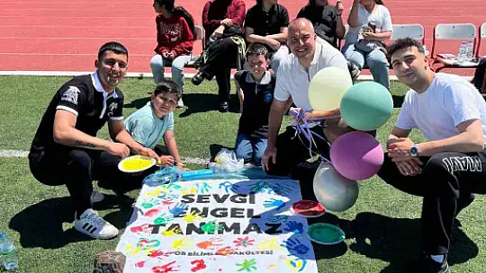 Erciyes Üniversitesi'nde anlamlı dostluk turnuvası